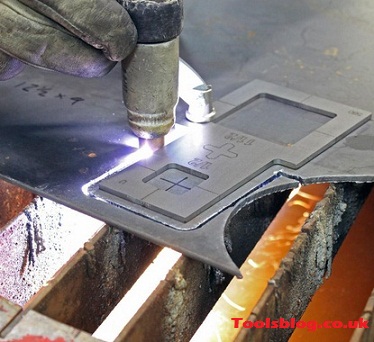 How To Use A Plasma Cutter