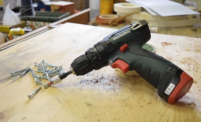 Electric impact driver